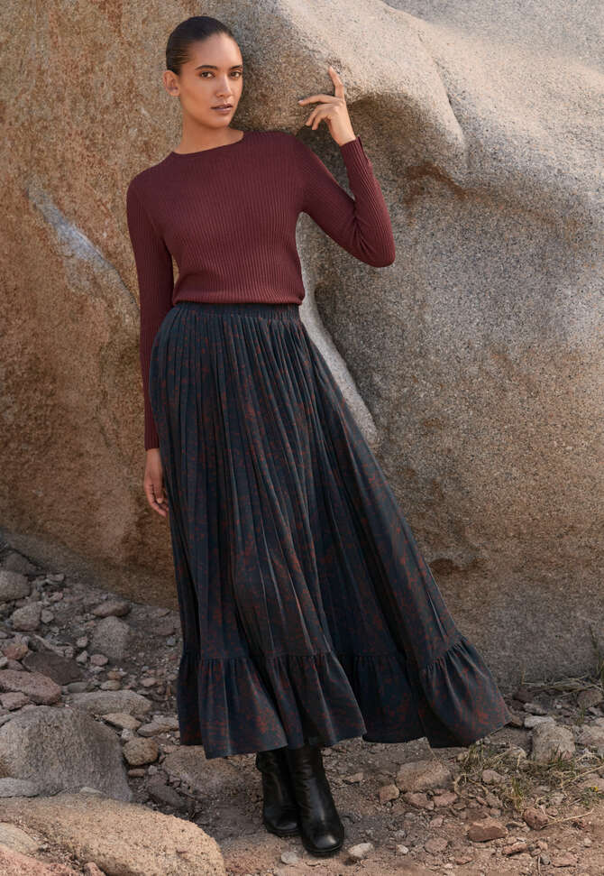 Printed skirt with fluted hem, Petrol plum, completeTheLook