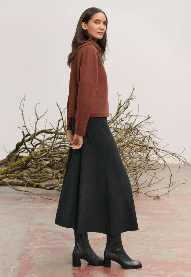 Split-collar sweater, Dark copper, completeTheLook