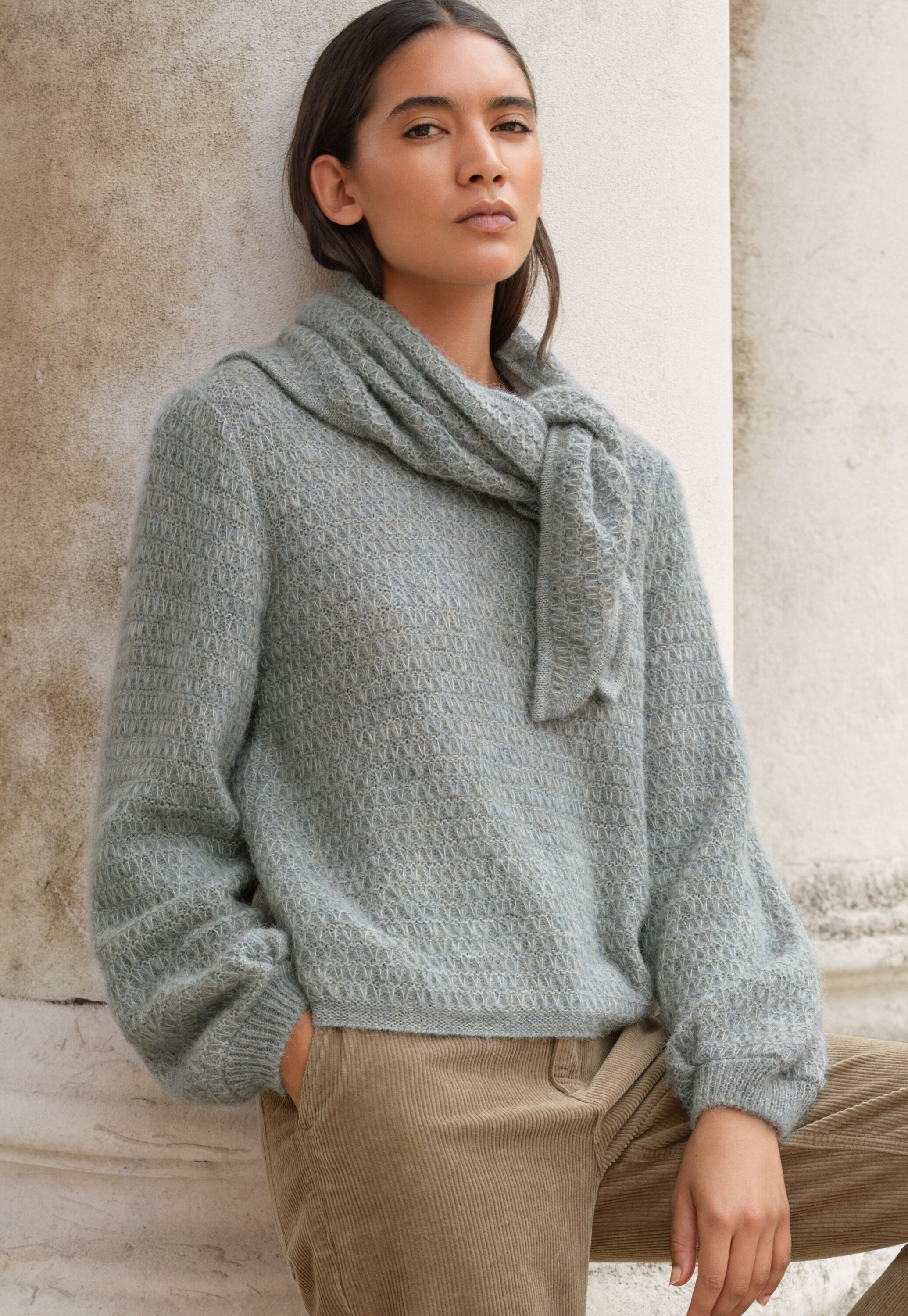 Round-neck sweater