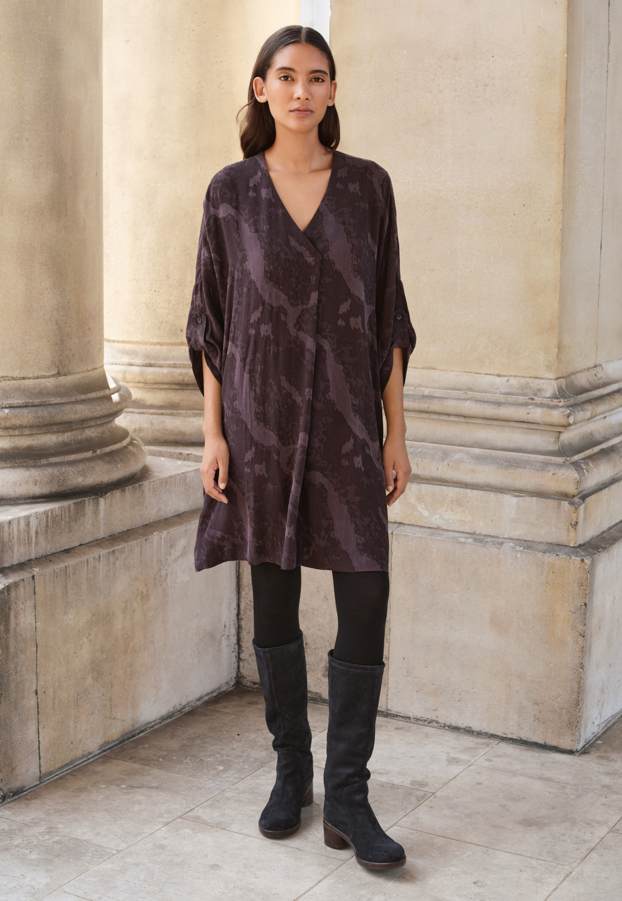 Jacquard v-neck dress, Aubergine, large