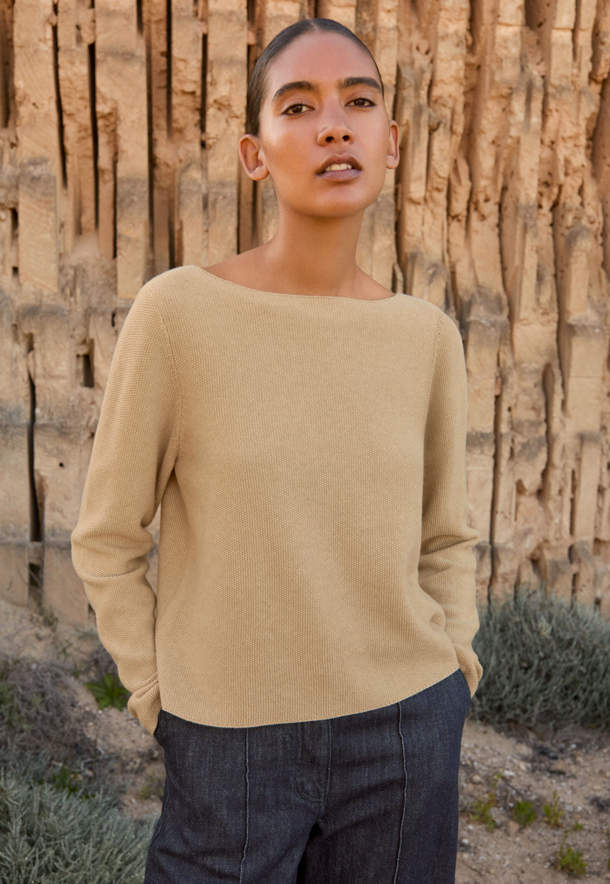 Raglan-sleeve blouse