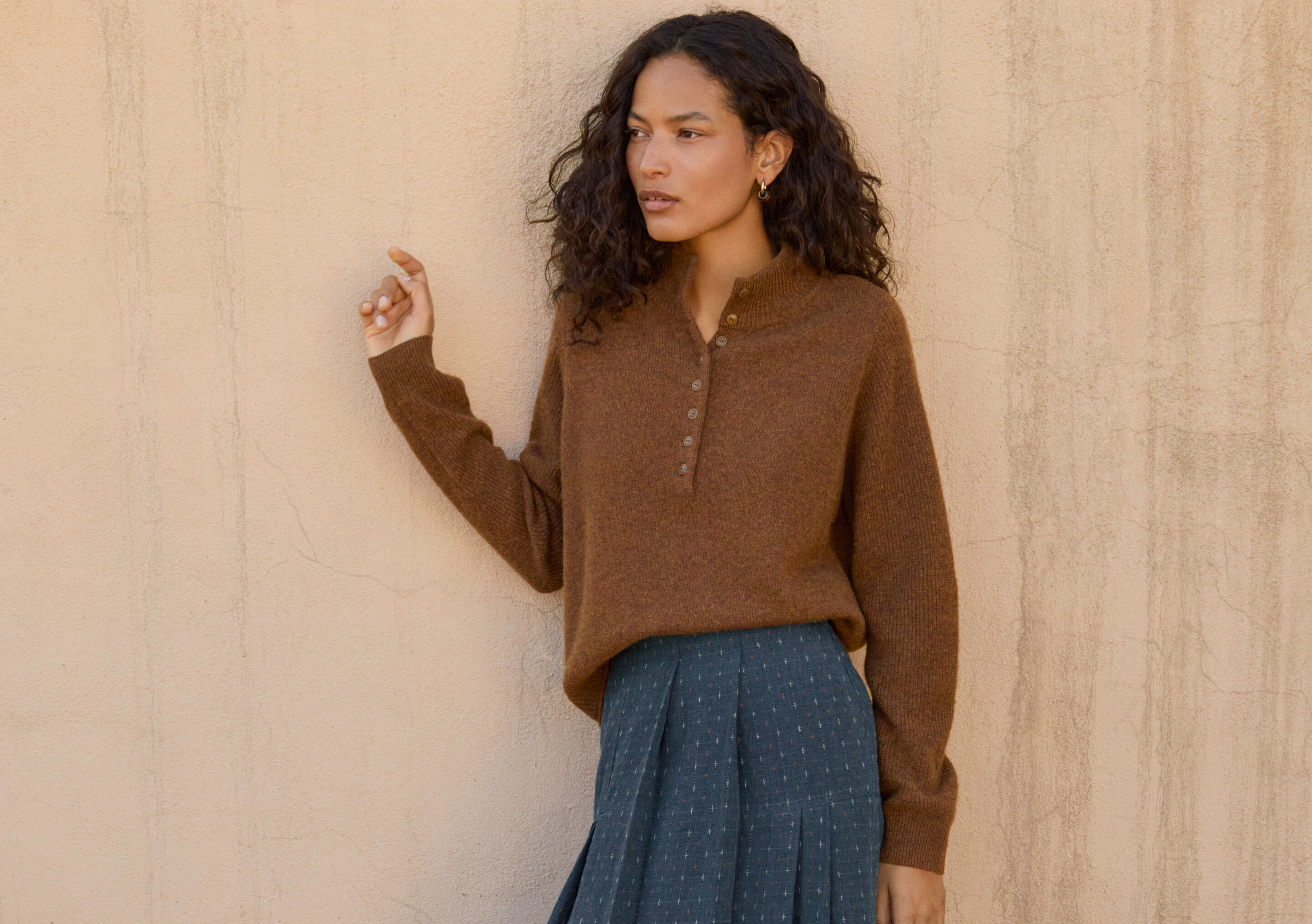 Barrel-leg trousers
