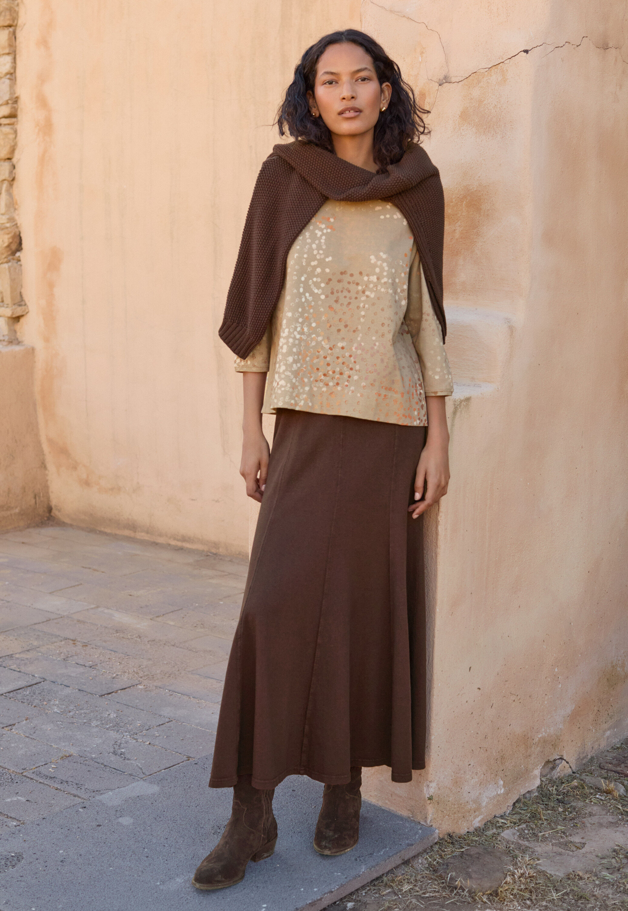Barrel-leg trousers