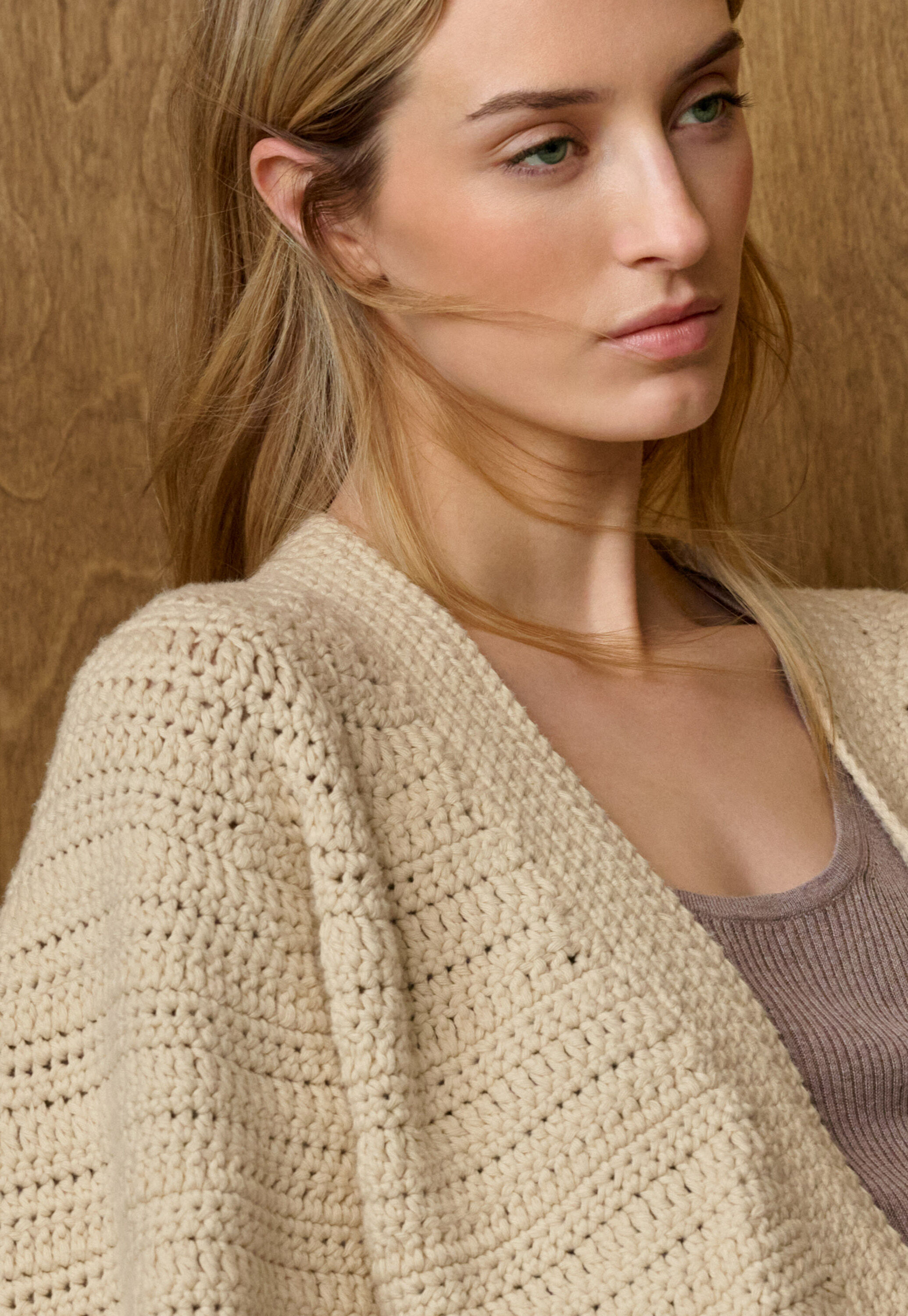 Raglan-sleeve blouse