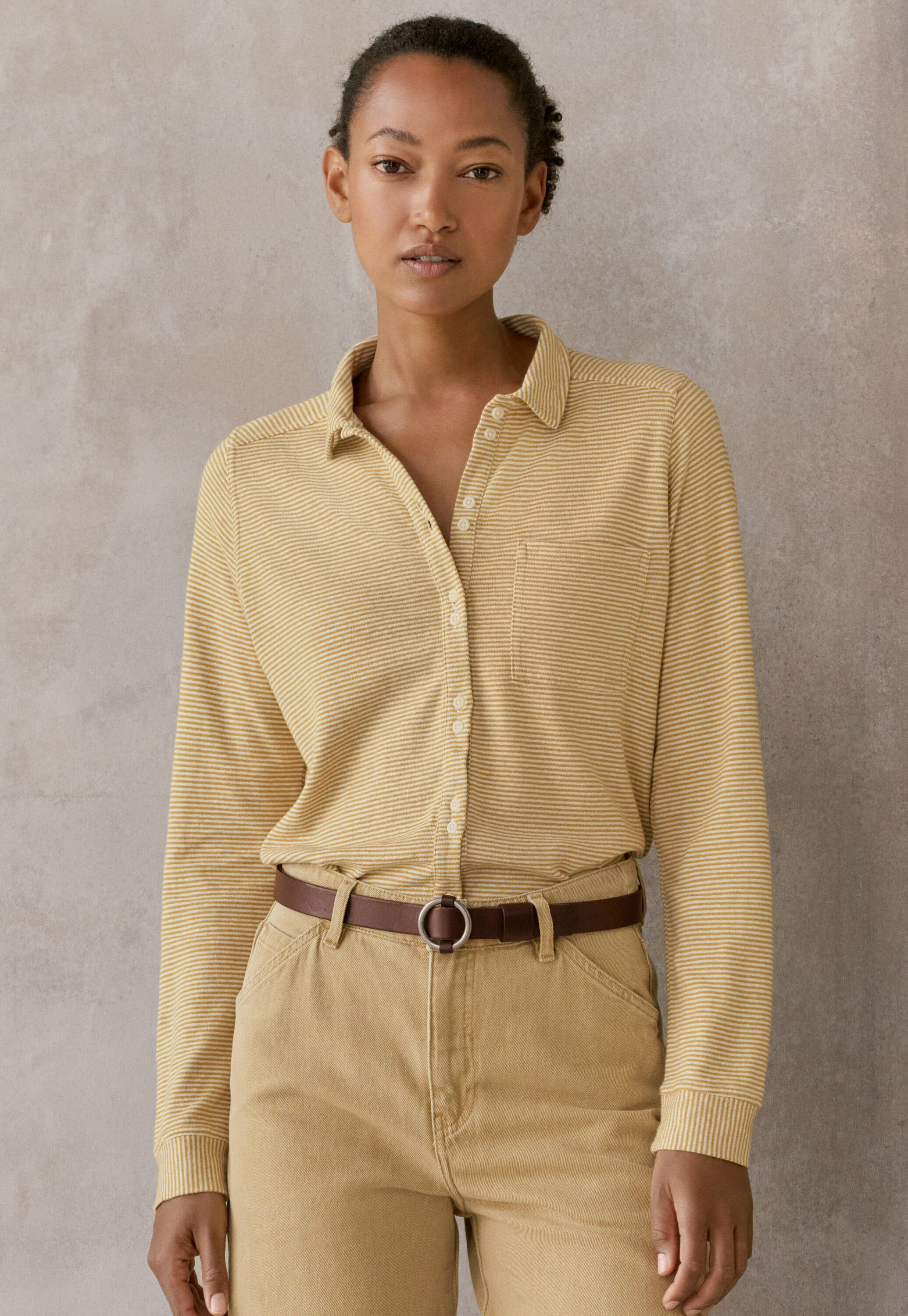 Barrel-leg trousers