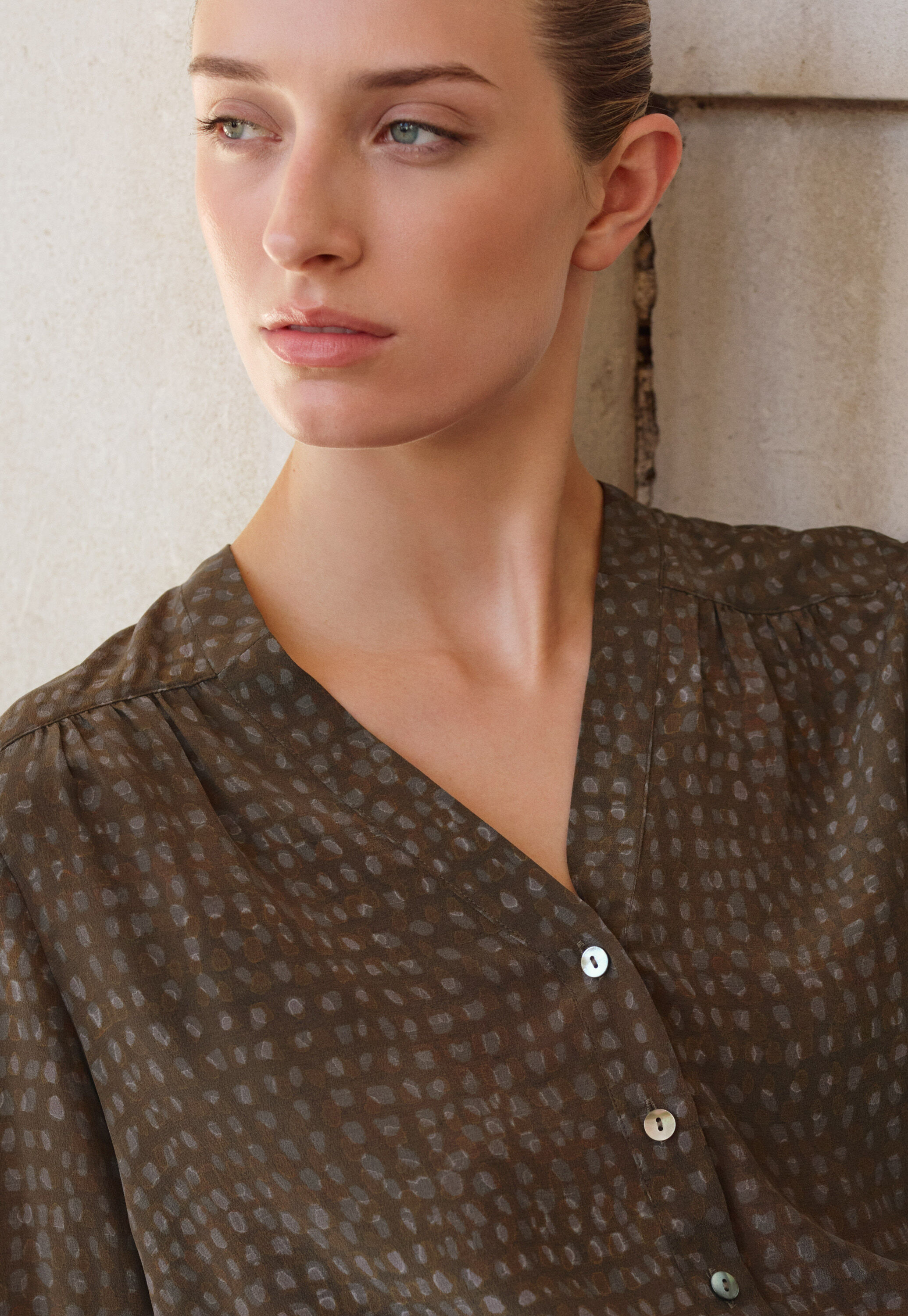 Printed v-neck blouse
