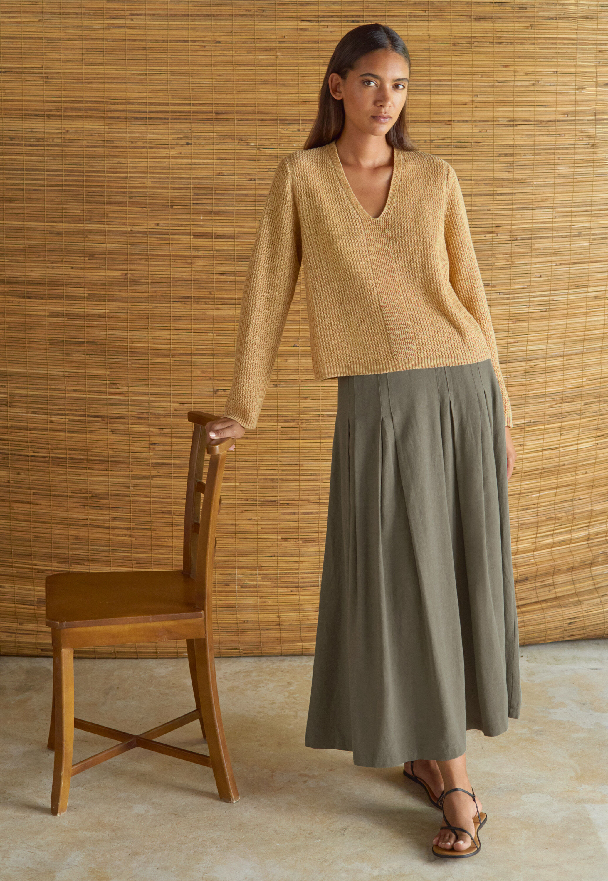 Long pleated skirt