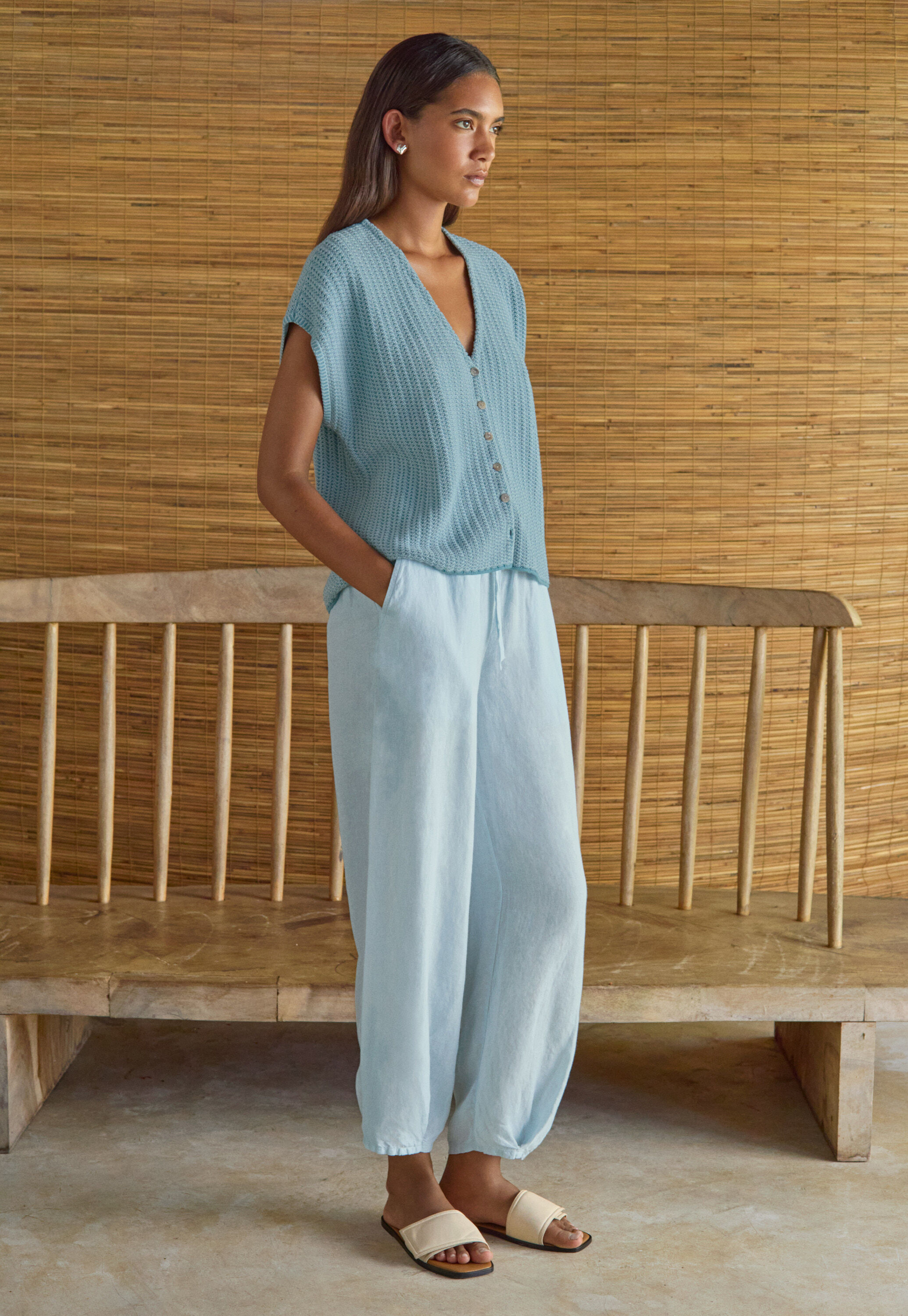Pull-on tapered trousers