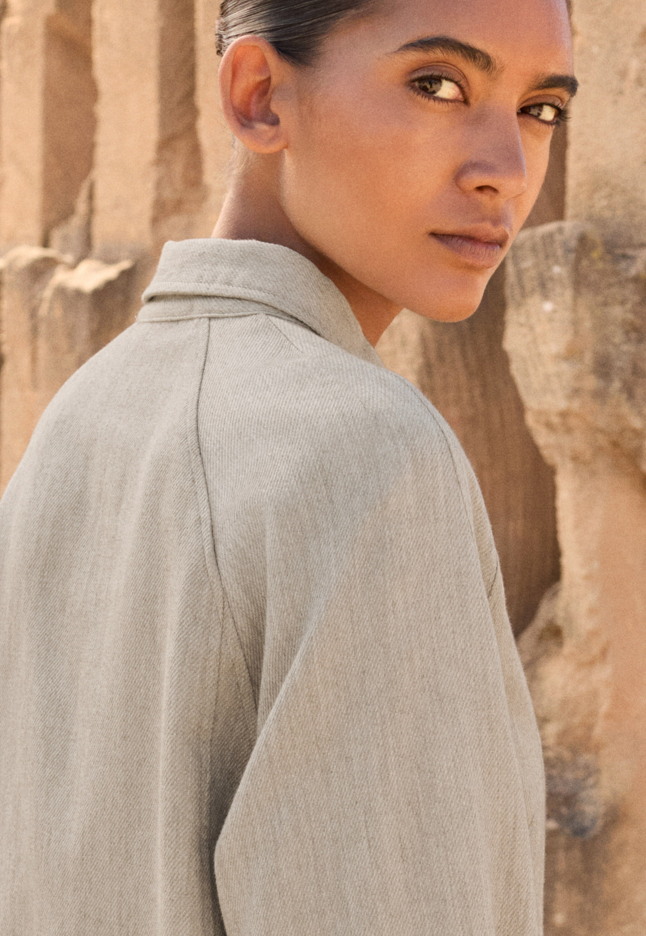 Raglan-sleeve blouse