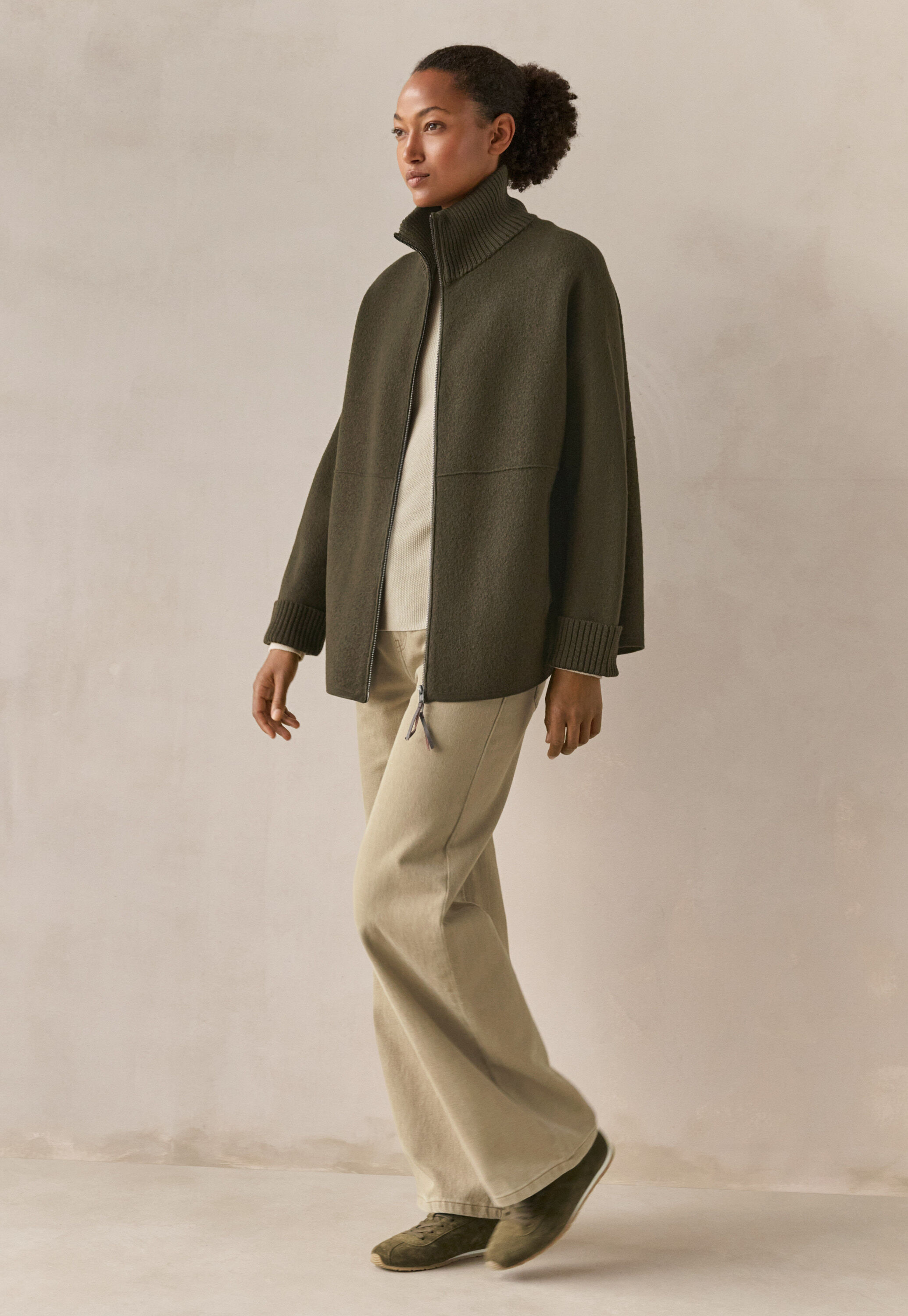 Zip-front knitted jacket