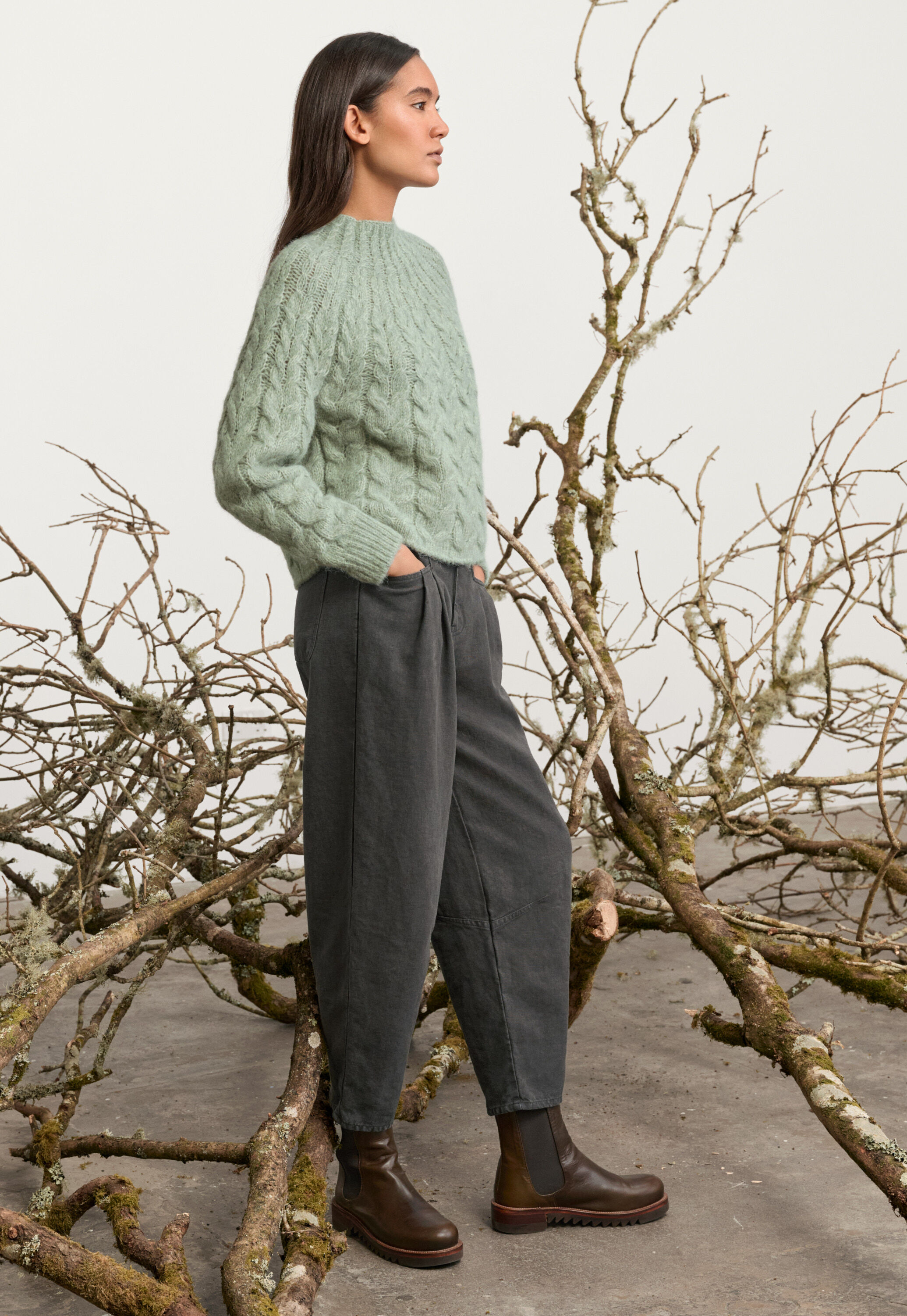 Tapered-leg trousers