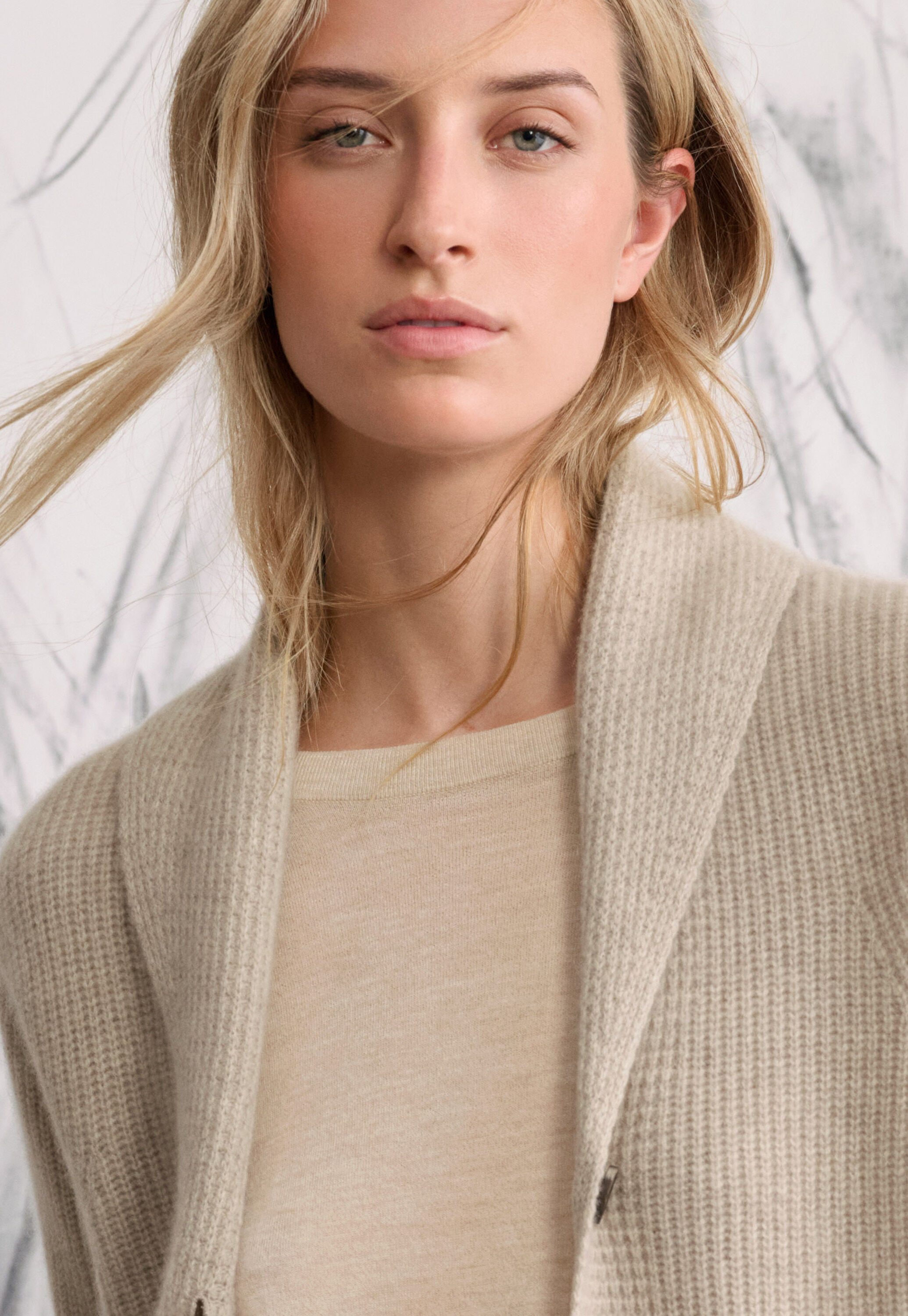 Shawl-collar cardigan
