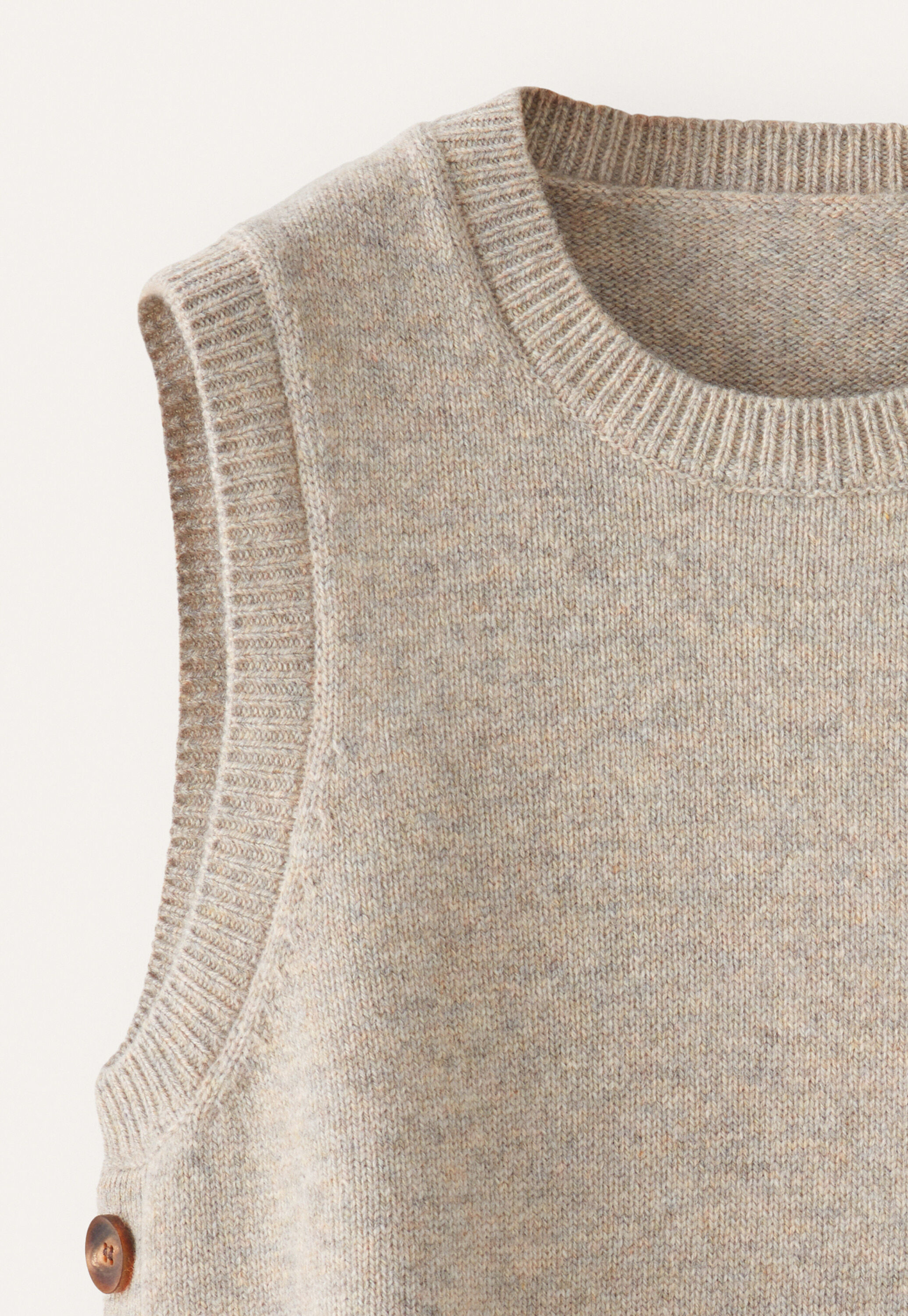 Sleeveless sweater